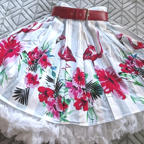 Rockabilly Tropical Skirt - Picture 1 of 2
